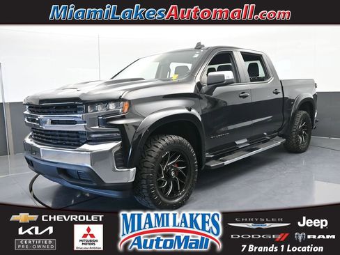 Used 2021 Chevrolet Silverado 1500 LT image 1
