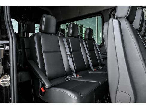 Used 2025 Mercedes-Benz Sprinter 2500 image 6
