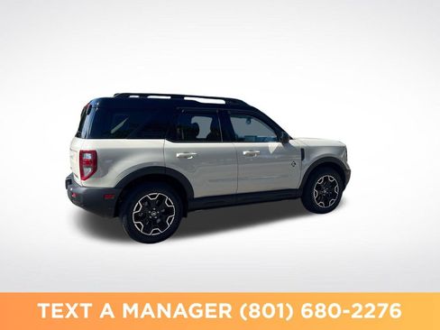 Used 2025 Ford Bronco Sport Outer Banks AWD/4WD image 5