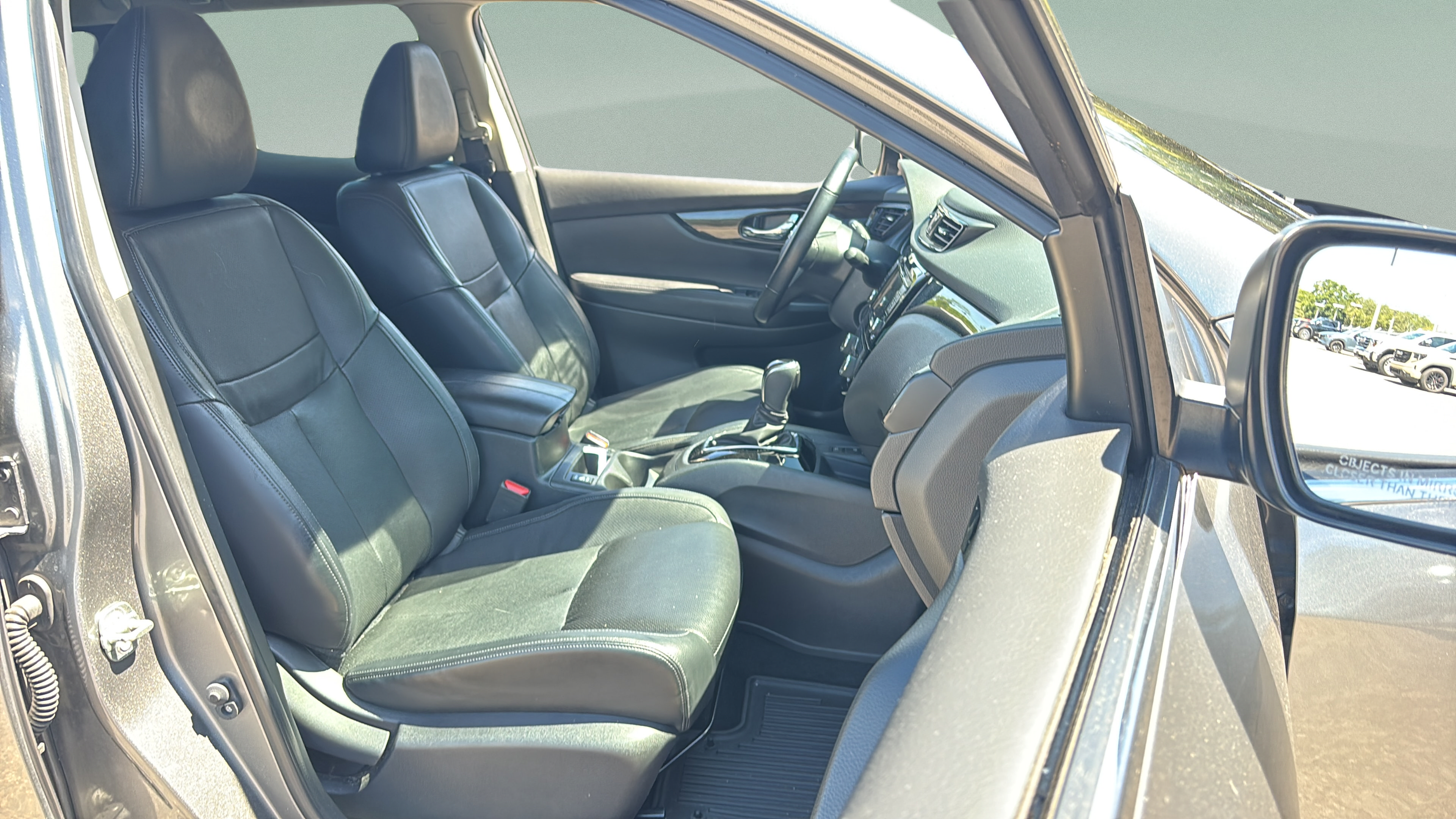 Used 2022 Nissan Rogue Sport SL AWD/4WD image 15