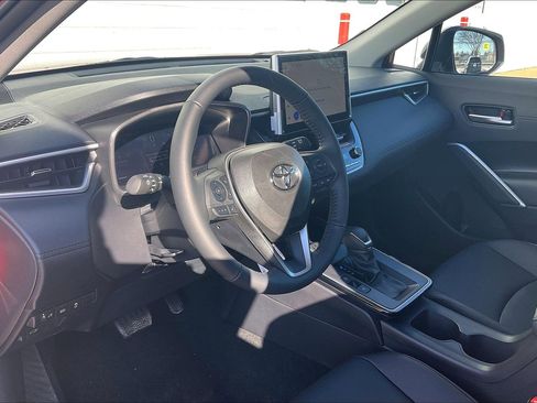 New 2026 Toyota Corolla Cross XLE image 7