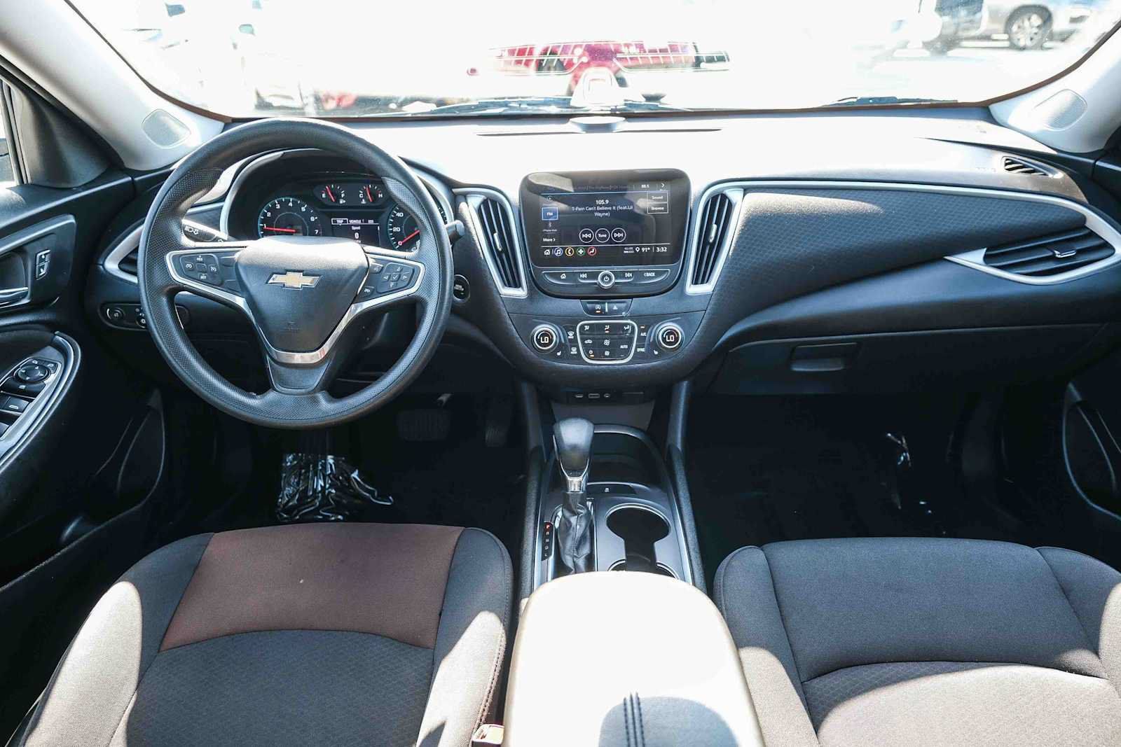 Used 2022 Chevrolet Malibu LT FWD image 13