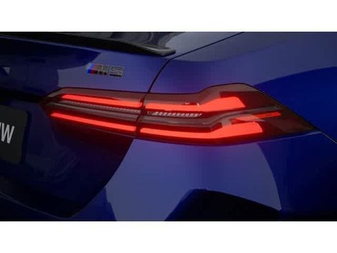 New 2026 BMW M5 w/ Carbon Package image 8