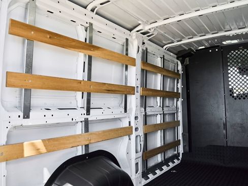 Used 2025 RAM ProMaster 2500 w/ U-Haul Equipment Group FWD image 9