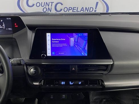 Used 2023 Toyota Prius LE image 14