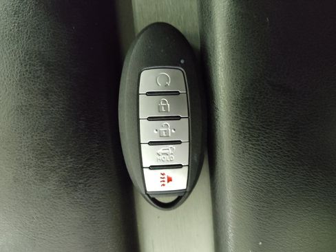 Used 2020 Nissan Murano SV FWD image 32
