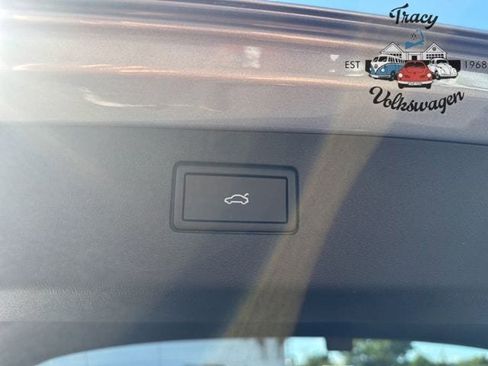 New 2025 Volkswagen Tiguan SE image 24