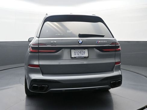 Used 2025 BMW X7 M60i image 7