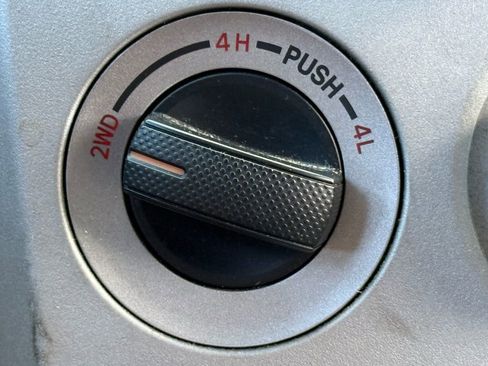 Used 2008 Toyota Tundra Limited image 11