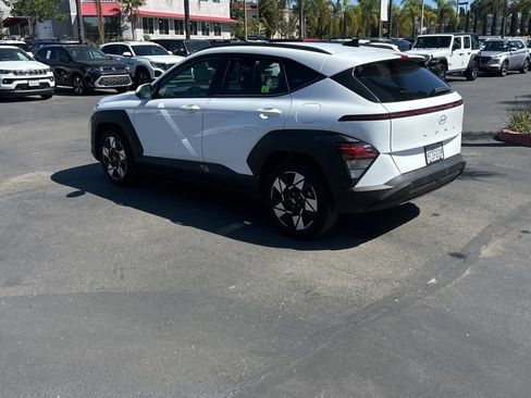 Used 2025 Hyundai Kona SEL FWD image 7