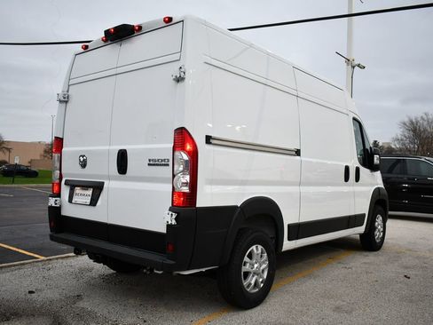 New 2026 RAM ProMaster 1500 w/ Quick Order Package 22G SLT image 6