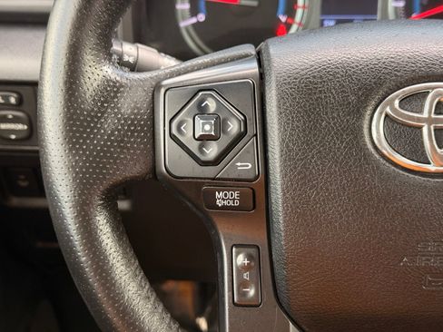 Used 2016 Toyota 4Runner Trail AWD/4WD image 28