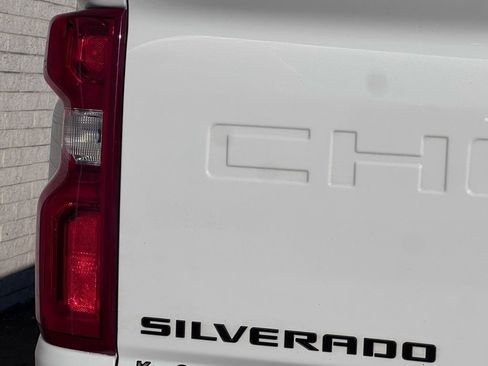 Used 2024 Chevrolet Silverado 3500 LT w/ Z71 Sport Edition image 11