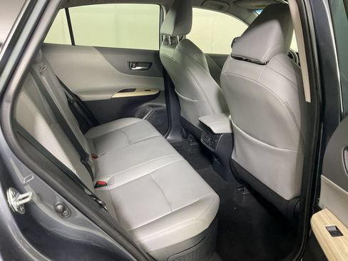 Used 2024 Toyota Venza XLE AWD/4WD image 22