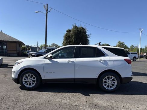 Used 2018 Chevrolet Equinox LT FWD image 2