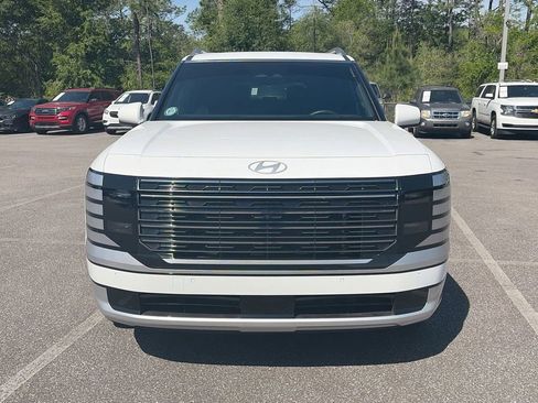 Used 2026 Hyundai Palisade Calligraphy FWD image 2