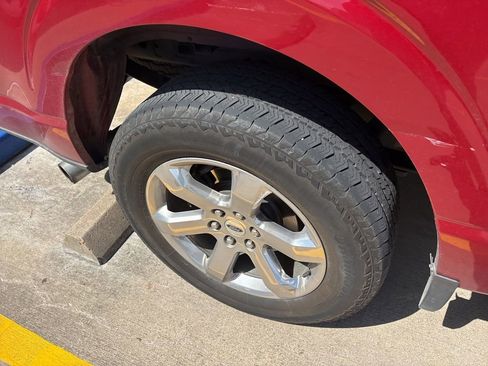 Used 2021 Ford F150 Lariat image 9