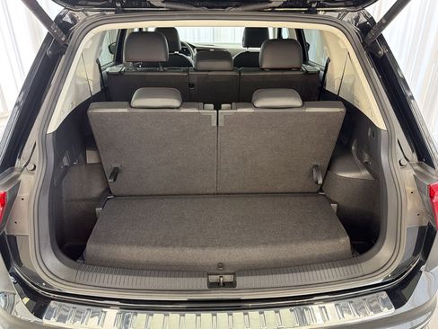 Used 2024 Volkswagen Tiguan Wolfsburg Edition image 34