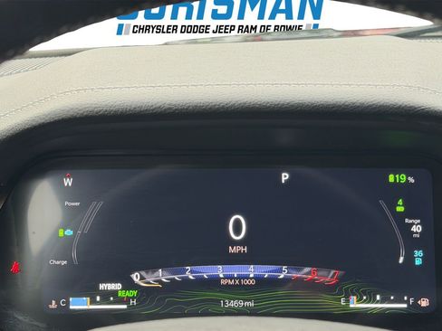 Used 2023 Jeep Grand Cherokee 4WD 4xe w/ Luxury Tech Group II image 18