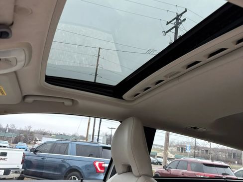 Used 2012 Volvo C30 T5 image 16