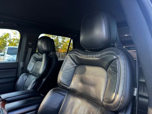 Used 2020 Lincoln Navigator L Reserve w/ Equipment Group 208A Reserve image 22