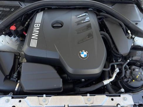 Used 2025 BMW 330i Sedan w/ M Sport Package RWD image 31