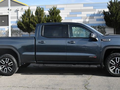 Used 2020 GMC Sierra 1500 AT4 w/ AT4 Premium Package image 9