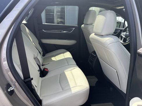 Used 2022 Cadillac XT5 Sportv image 26