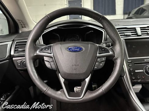 Used 2016 Ford Fusion Energi Titanium w/ Driver Assist Package FWD image 34
