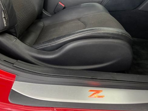 Used 2010 Nissan 370Z Touring w/ Sport Pkg RWD image 46