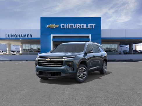 New 2026 Chevrolet Traverse LT w/ Enhanced Driving Package image 8
