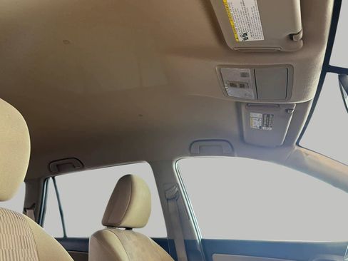 Used 2011 Toyota RAV4 4WD image 19