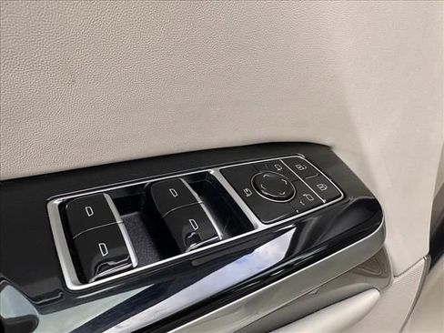 Certified 2025 Cadillac Escalade Sport Platinum w/ LPO, ONYX Package AWD/4WD image 23