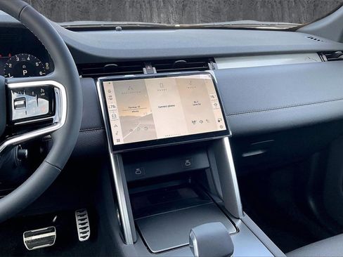 New 2026 Land Rover Discovery Sport Landmark image 6