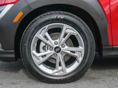 Used 2023 Hyundai Kona SEL image 11