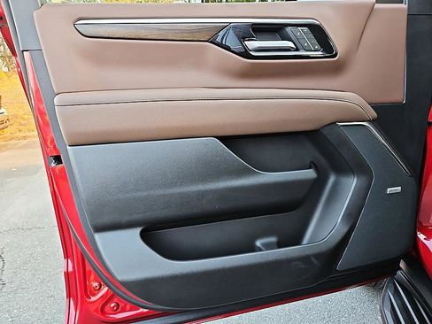 New 2026 Chevrolet Suburban High Country w/ Sun And Tow Package image 14