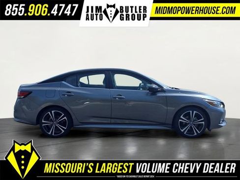 Used 2022 Nissan Sentra SR w/ Electronics Package FWD image 4