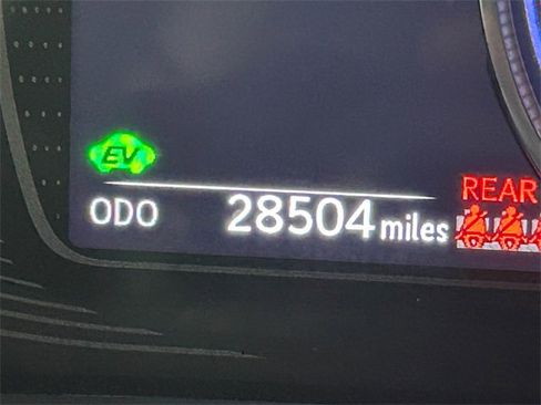 Certified 2024 Lexus ES 300h w/ Premium Package image 18