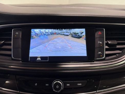 Used 2024 Buick Enclave Essence FWD image 20