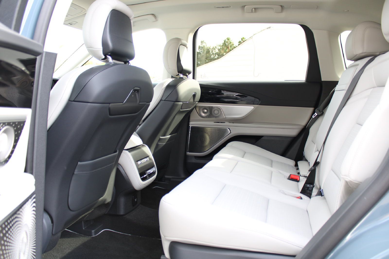 Used 2026 Lincoln Nautilus Reserve AWD/4WD image 23