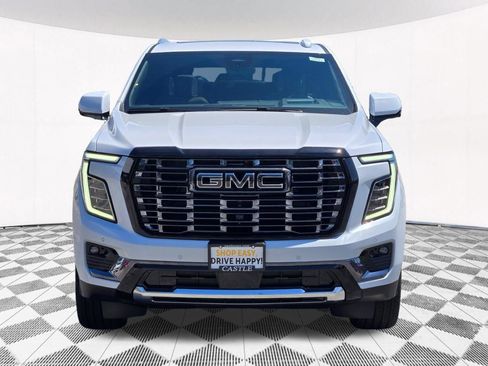 New 2026 GMC Yukon Denali Ultimate w/ LPO, Floor Liner Package AWD/4WD image 9