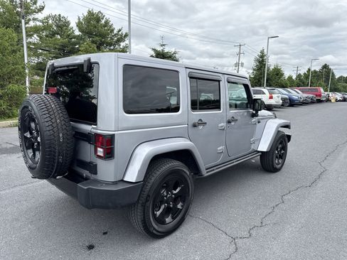 Used 2015 Jeep Wrangler Unlimited Sahara AWD/4WD image 24