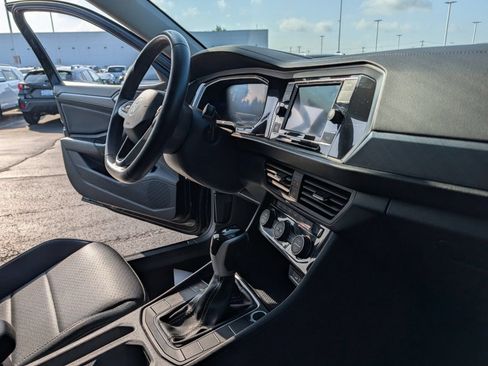 Used 2024 Volkswagen Jetta SE FWD image 21