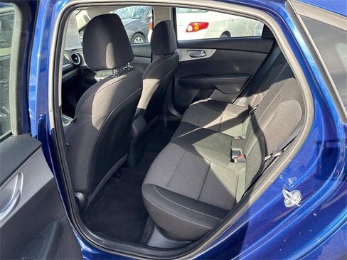 Used 2023 Kia Forte LXS w/ LXS Technology Package image 16
