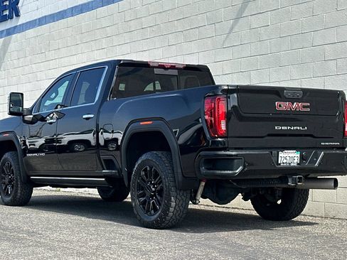 Used 2021 GMC Sierra 2500 Denali w/ Denali Black Diamond Edition AWD/4WD image 6