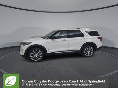 Used 2025 Ford Explorer Platinum w/ Ultimate Package RWD image 8