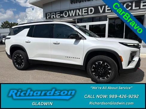 Certified 2025 Chevrolet Traverse Z71 w/ Enhanced Driving Package AWD/4WD image 1