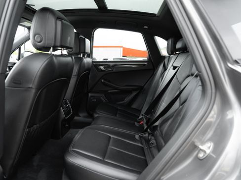 Used 2015 Porsche Macan S AWD/4WD image 26