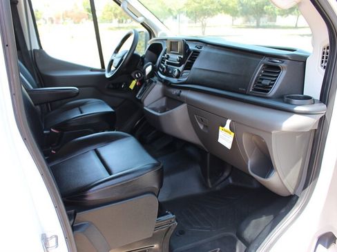 Used 2024 Ford Transit 250 148 Medium Roof RWD image 17