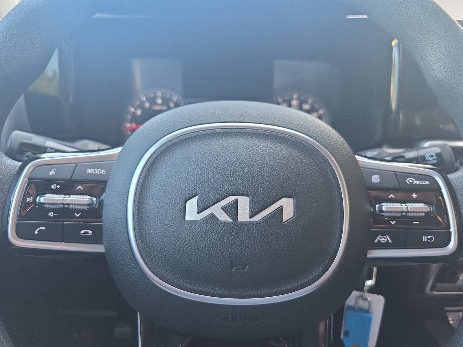 Certified 2023 Kia Sorento LX FWD image 11